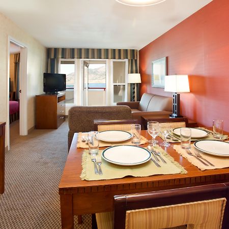Holiday Inn Hotel & Suites Osoyoos By Ihg Kamer foto