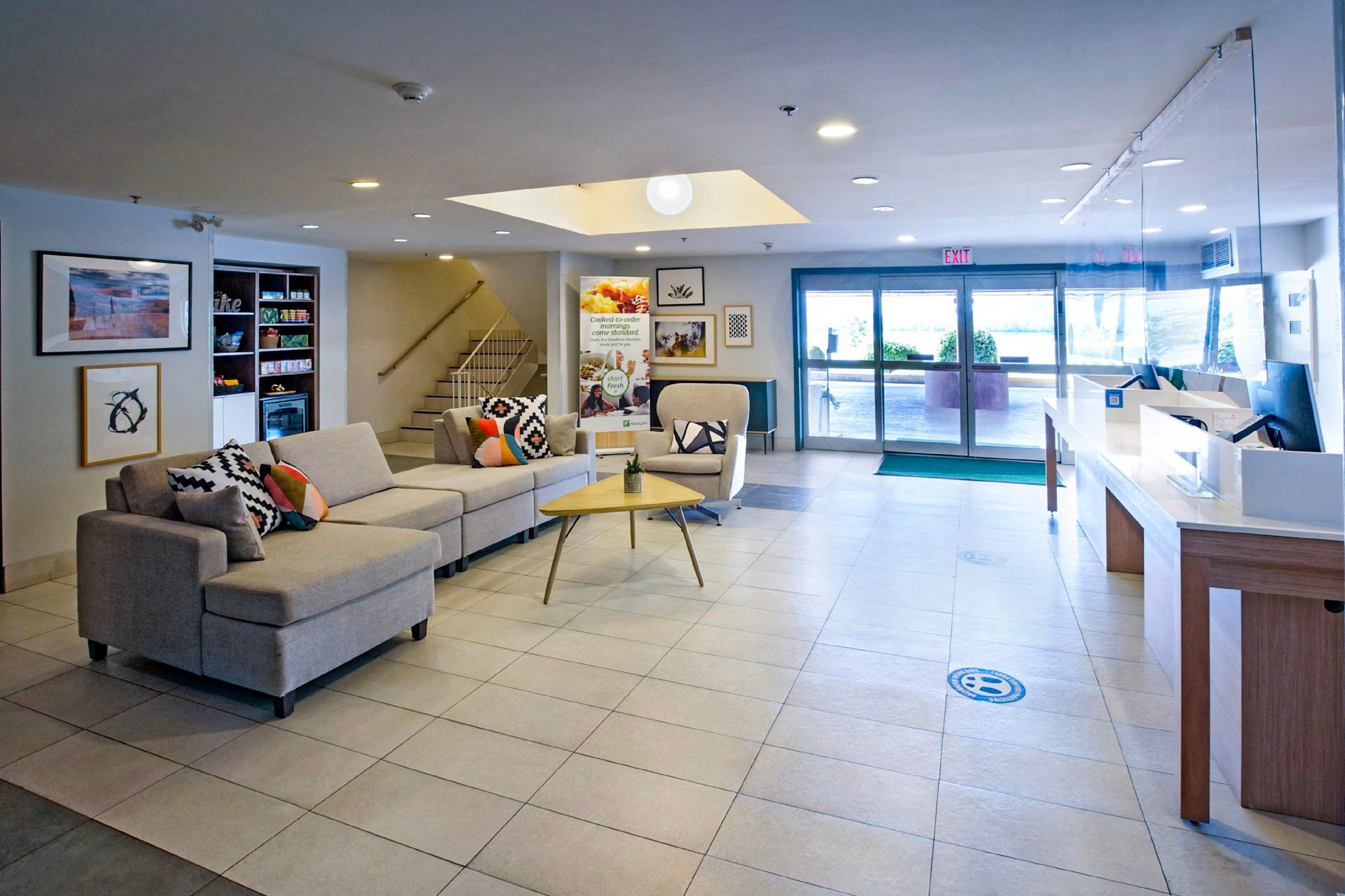 Holiday Inn Hotel & Suites Osoyoos By Ihg Buitenkant foto